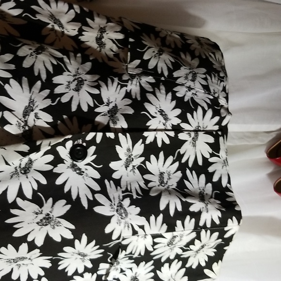 M Retro Summer Floral Blazer - Picture 2 of 6